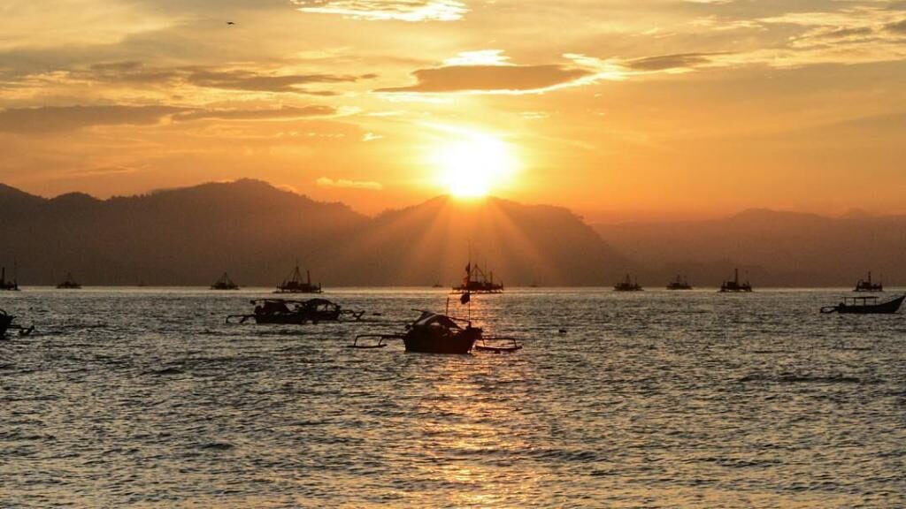Pantai Cikembang - Info Tiket Masuk, Foto, Rute, Ulasan