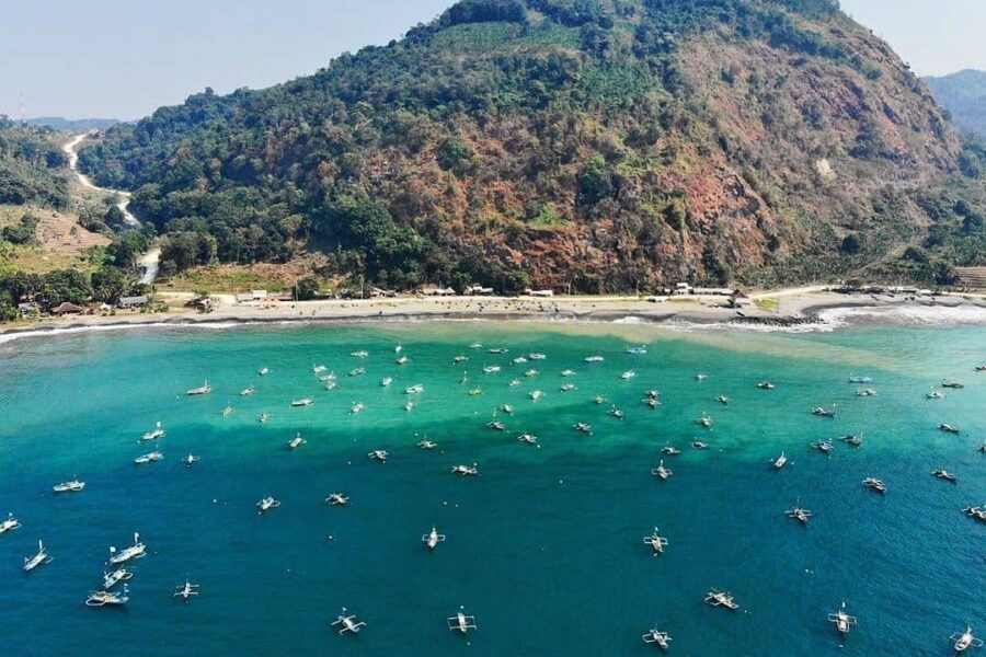 Pantai Cikembang - Info Tiket Masuk, Foto, Rute, Ulasan
