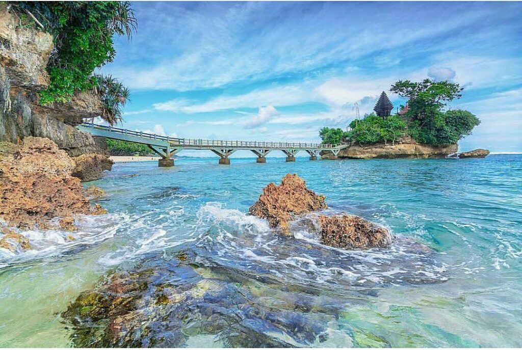 Daftar Pantai Di Indonesia Terbaru Lengkap Tahun 2025!