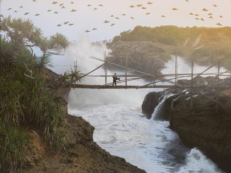 Pantai Cicaladi - Info Tiket Masuk, Foto, Rute, Ulasan