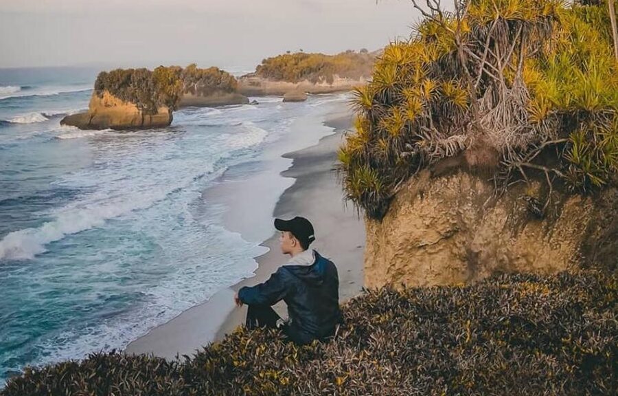 Pantai Penganten - Info Tiket Masuk, Foto, Rute, Ulasan