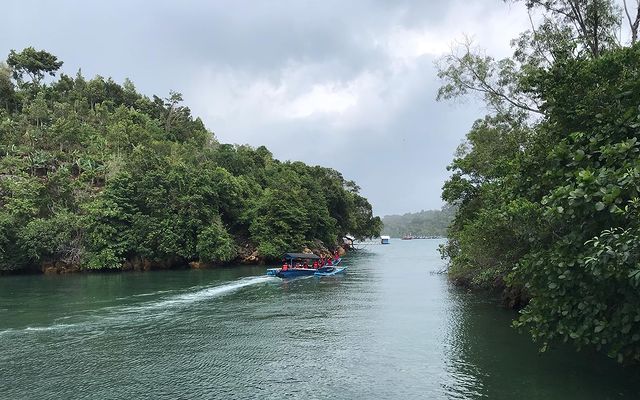 Pantai Kondang Buntung - Info Tiket Masuk, Foto, Rute, Ulasan