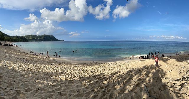 Pantai Paal adalah yang paling dekat dengan Manado Pantai Paal adalah yang paling dekat dengan Manado