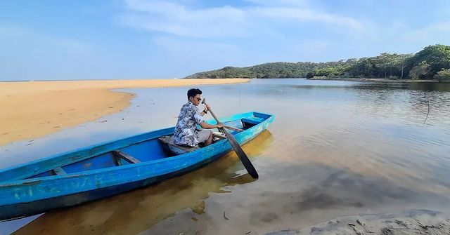 Pantai Cipanarikan - Info Tiket Masuk, Foto, Rute, Ulasan