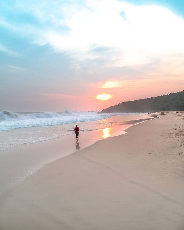 Pantai Cipanarikan - Info Tiket Masuk, Foto, Rute, Ulasan Pantai Cipanarikan - Info Tiket Masuk, Foto, Rute, Ulasan