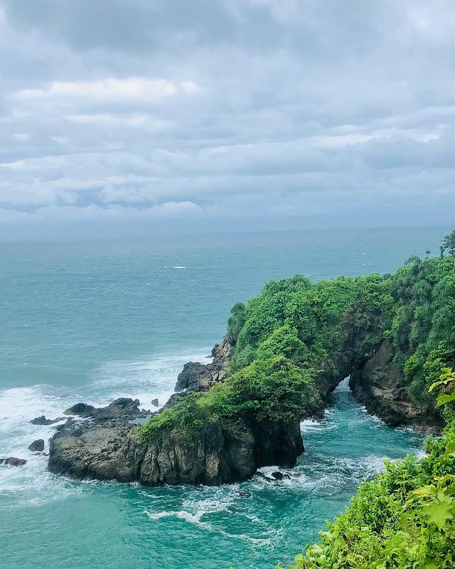 Pantai Gebyuran - Info Tiket Masuk, Foto, Rute, Ulasan Pantai Gebyuran - Info Tiket Masuk, Foto, Rute, Ulasan