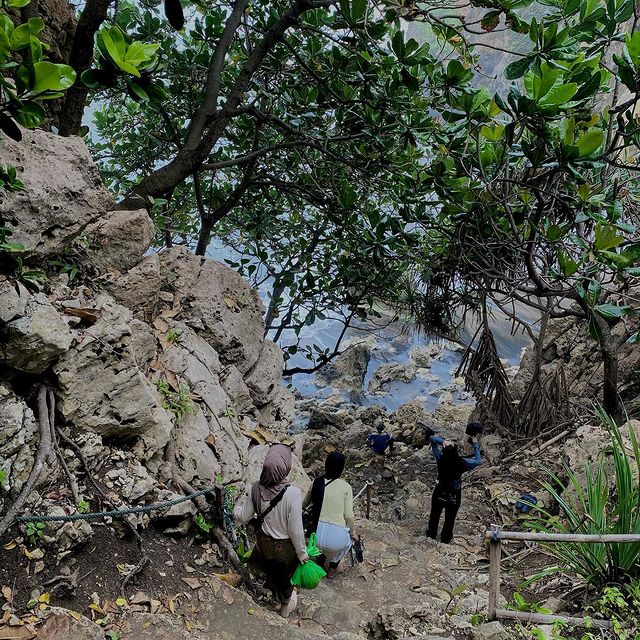 Pantai Gebyuran - Info Tiket Masuk, Foto, Rute, Ulasan Pantai Gebyuran - Info Tiket Masuk, Foto, Rute, Ulasan