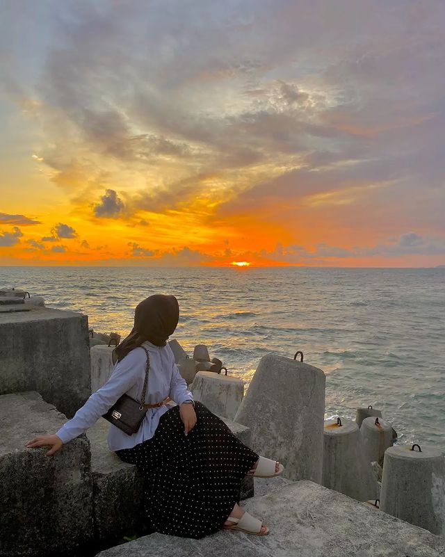 Pantai Jetis Cilacap - Info Tiket Masuk, Foto, Rute, Ulasan Pantai Jetis Cilacap - Info Tiket Masuk, Foto, Rute, Ulasan