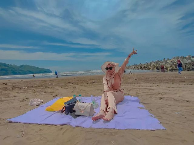 Pantai Jetis Cilacap - Info Tiket Masuk, Foto, Rute, Ulasan Pantai Jetis Cilacap - Info Tiket Masuk, Foto, Rute, Ulasan