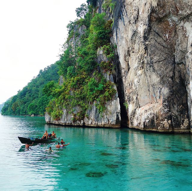 Pantai Ora - Info Tiket Masuk, Foto, Rute, Ulasan
