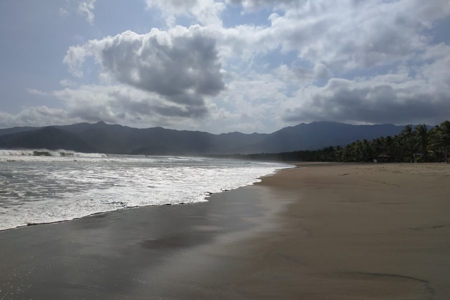 Pantai Blado Munjungan - Info Tiket Masuk, Foto, Rute, Ulasan