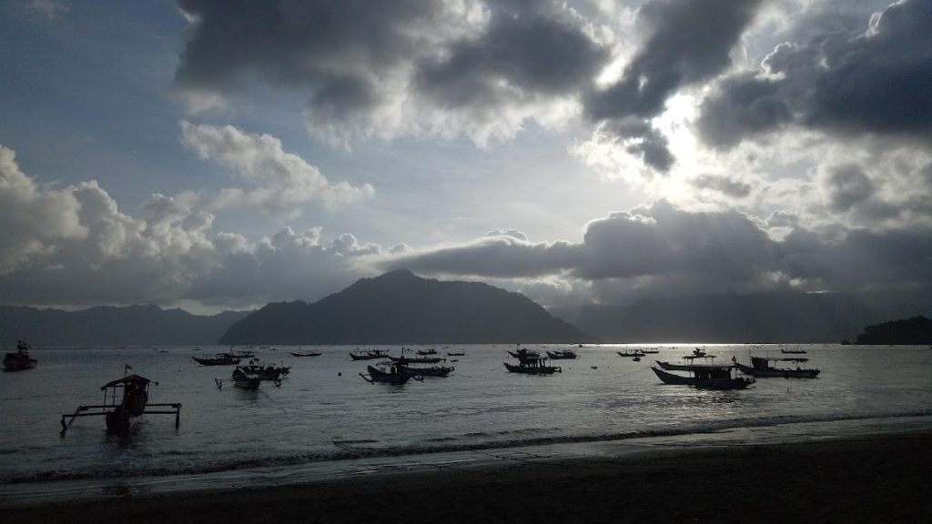 Pantai Damas - Info Tiket Masuk, Foto, Rute, Ulasan Pantai Damas - Info Tiket Masuk, Foto, Rute, Ulasan