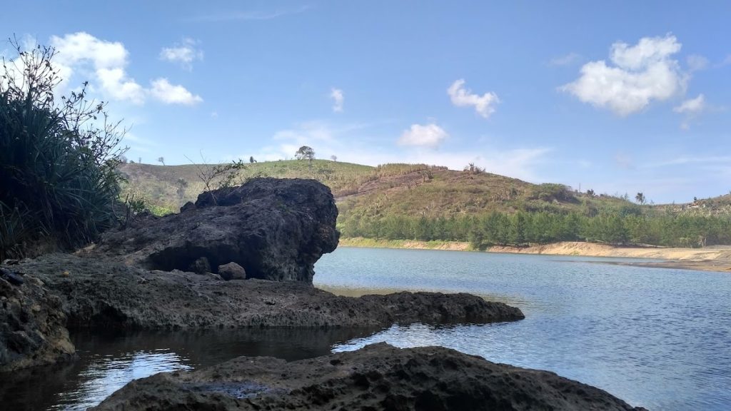 Pantai Jebring - Info Tiket Masuk, Foto, Rute, Ulasan