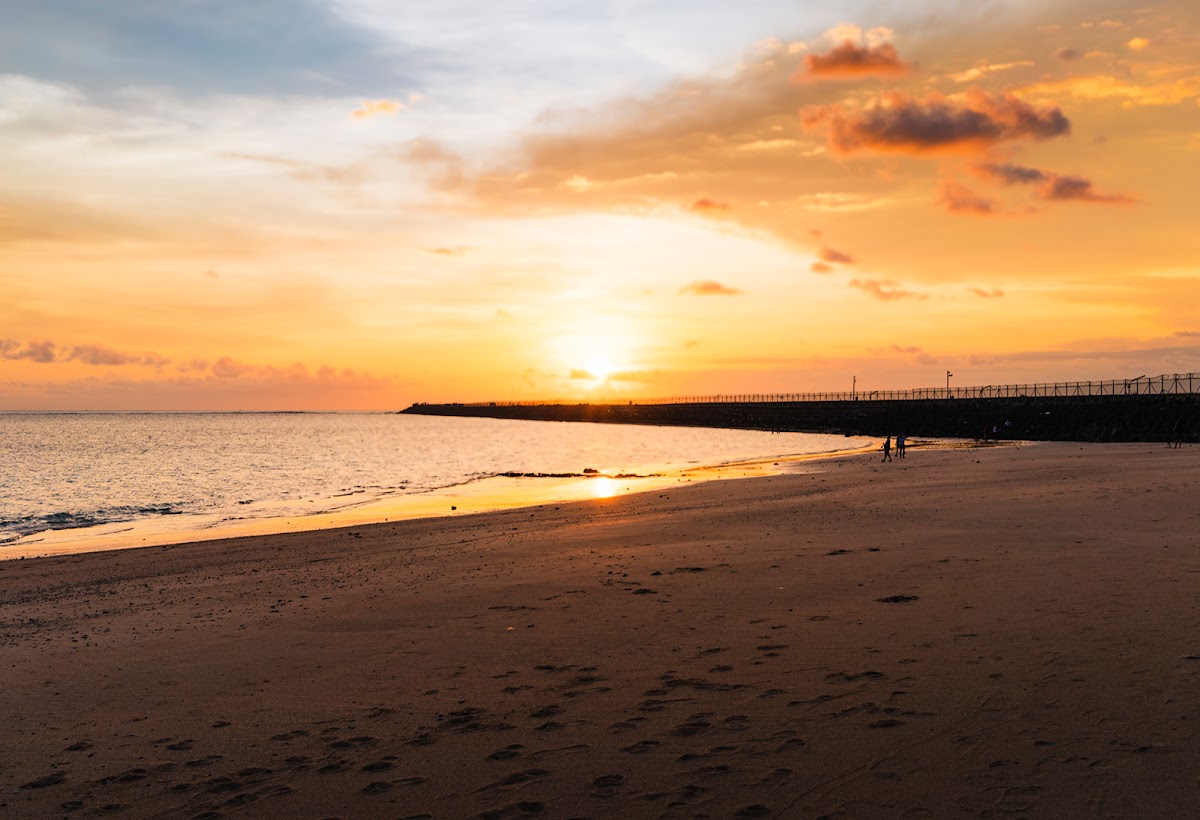 Pantai Kelan - Info Tiket Masuk, Foto, Rute, Ulasan