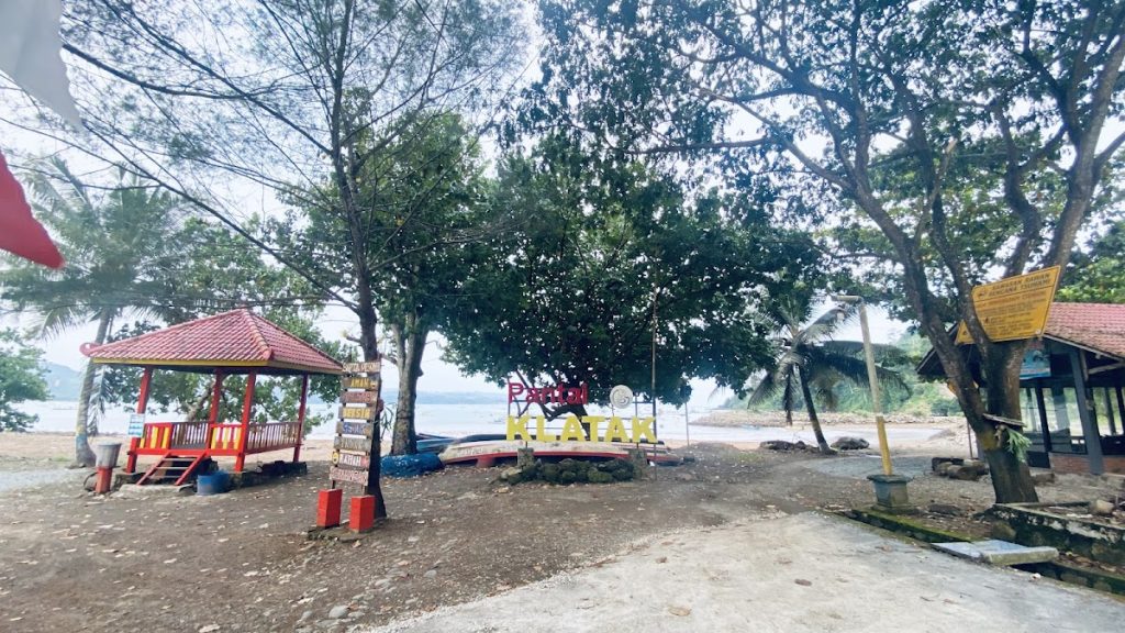 Tips Liburan ke Pantai Klatak agar Lebih Nyaman Tips Liburan ke Pantai Klatak agar Lebih Nyaman