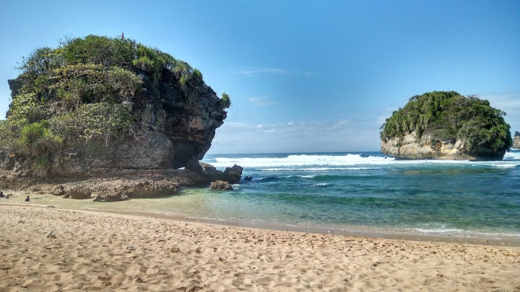 Pantai Ngalur - Info Tiket Masuk, Foto, Rute, Ulasan Pantai Ngalur - Info Tiket Masuk, Foto, Rute, Ulasan