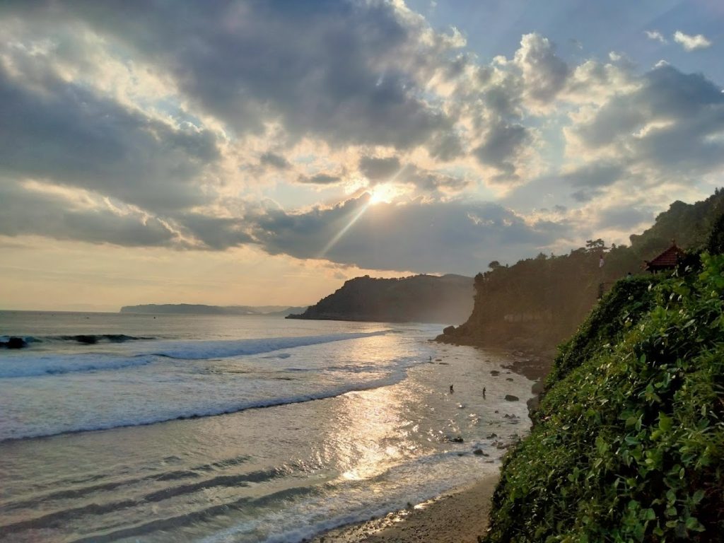 Harga Tiket Masuk dan Jam Operasional Pantai Pacar Tulungangung Harga Tiket Masuk dan Jam Operasional Pantai Pacar Tulungangung