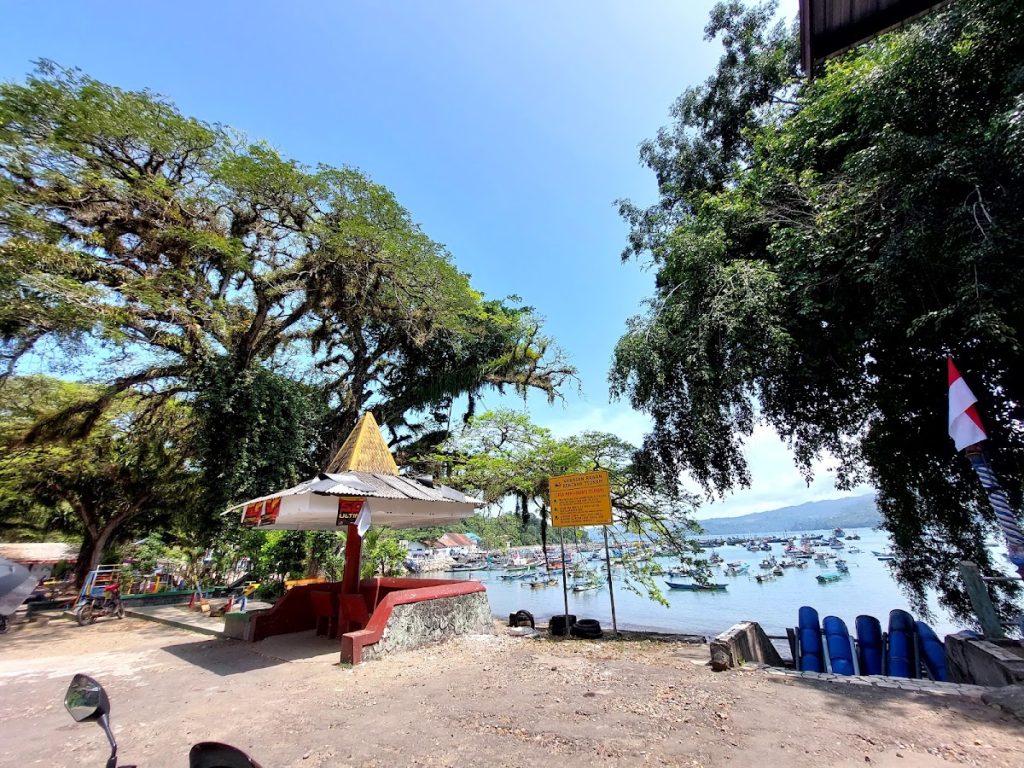 Fasilitas yang Tersedia di Pantai Popoh Fasilitas yang Tersedia di Pantai Popoh