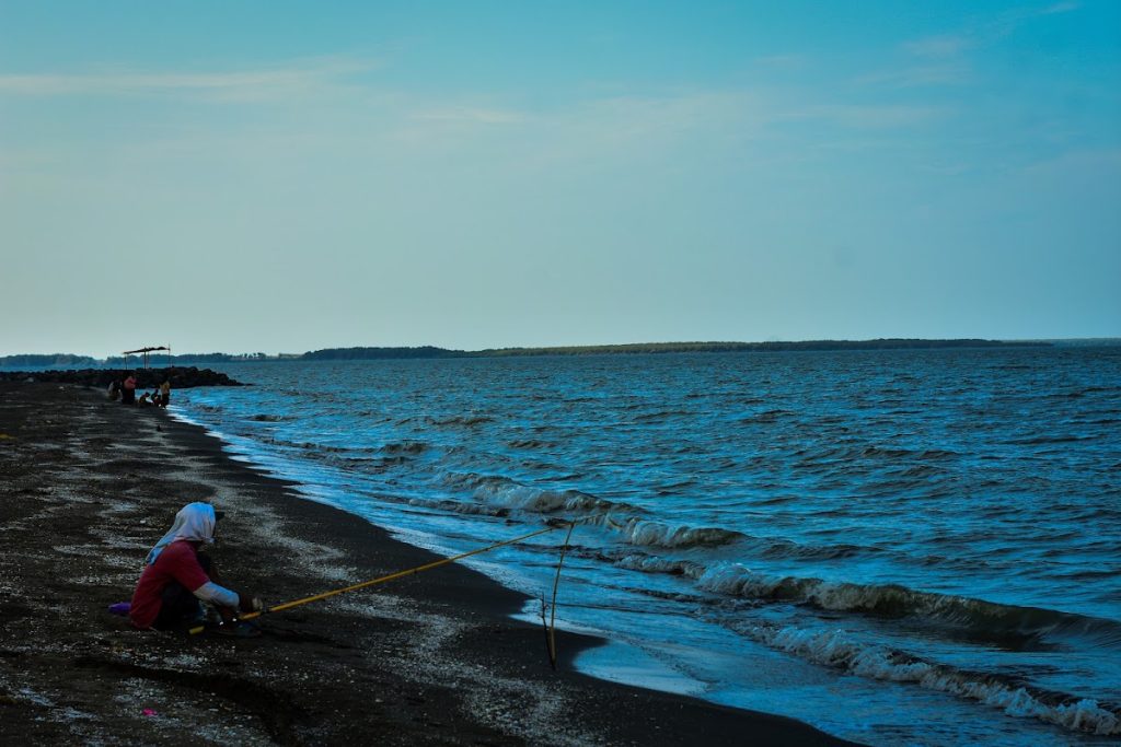 Fasilitas Umum dan Pelayanan di Kawasan Wisata Pantai Randusanga Indah Fasilitas Umum dan Pelayanan di Kawasan Wisata Pantai Randusanga Indah