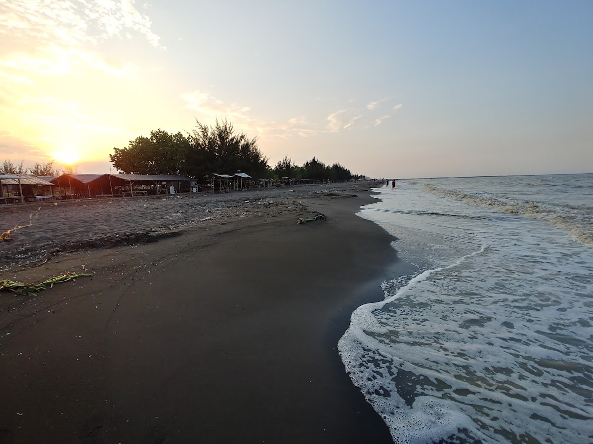 Pantai Randusanga Indah - Info Tiket Masuk, Foto, Rute, Ulasan