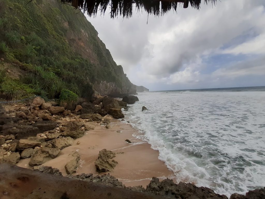 Pantai Seruni - Info Tiket Masuk, Foto, Rute, Ulasan Pantai Seruni - Info Tiket Masuk, Foto, Rute, Ulasan