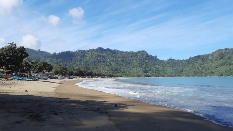 Pantai Sidem - Info Tiket Masuk, Foto, Rute, Ulasan