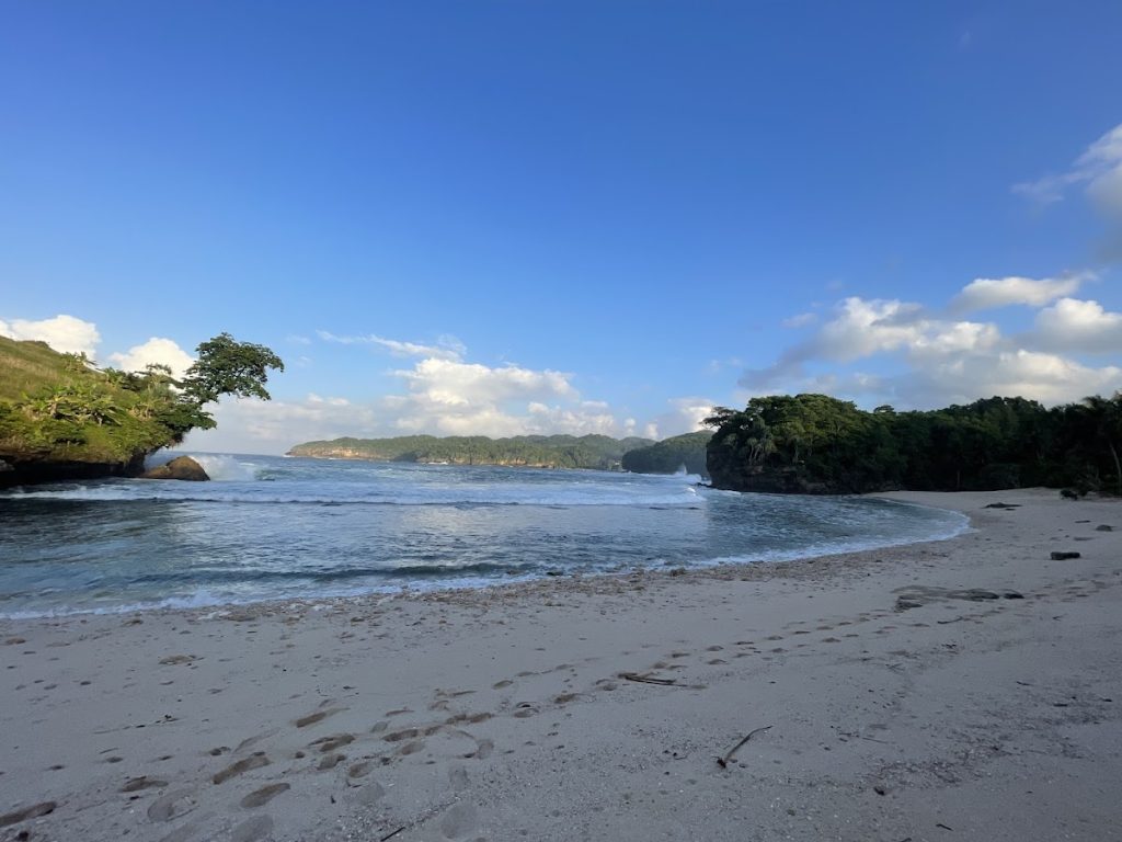 Pantai Tirisan - Info Tiket Masuk, Foto, Rute, Ulasan Pantai Tirisan - Info Tiket Masuk, Foto, Rute, Ulasan