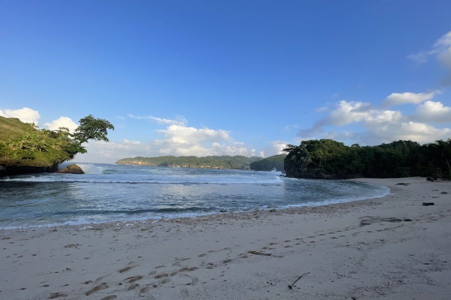 Pantai Tirisan - Info Tiket Masuk, Foto, Rute, Ulasan
